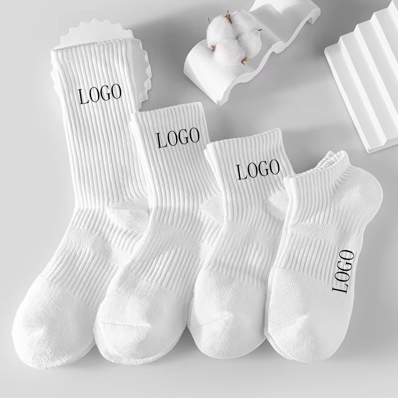 Designer Style Heart OEM Wholesale Sports Socks suppliers