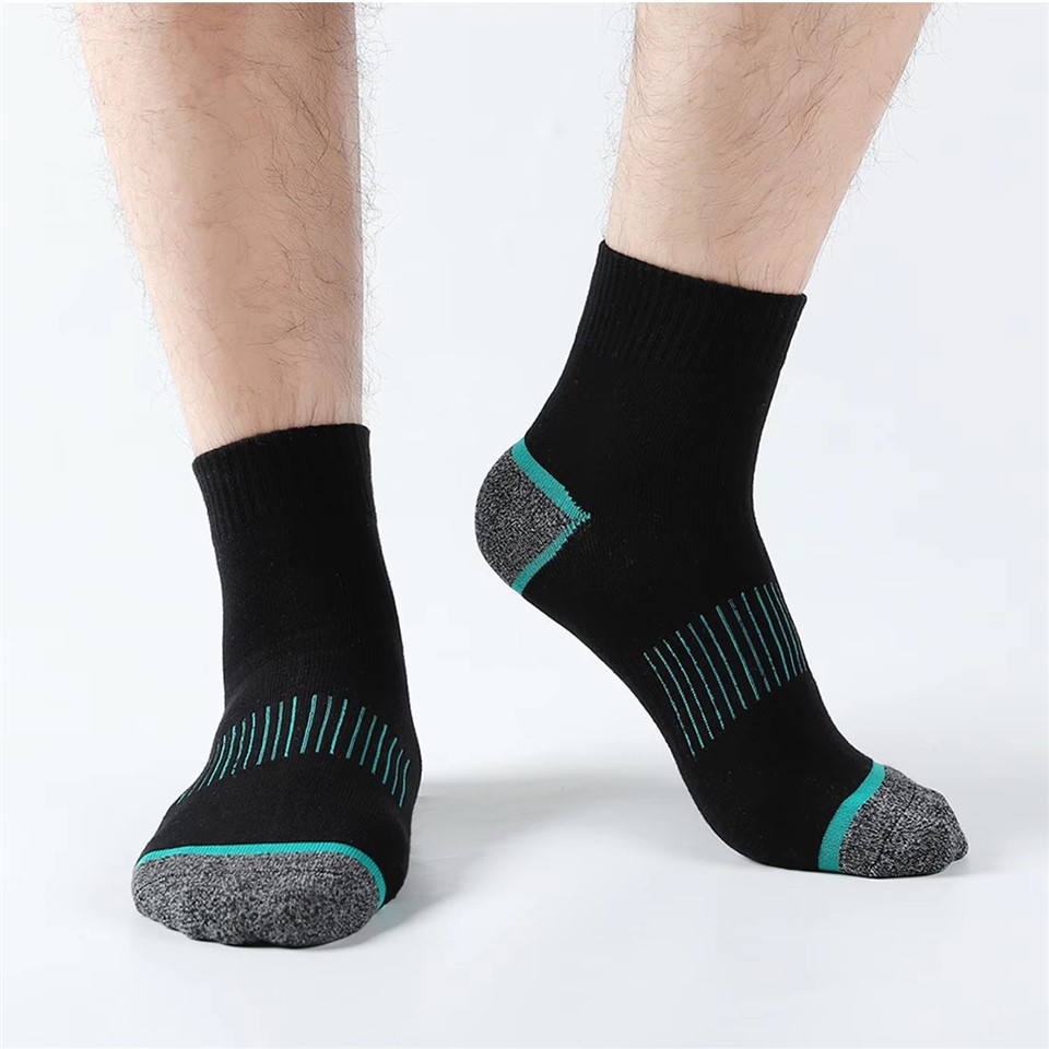 Sale Wholesale Anti-Slip Quick Dry Gym Sports Socks best