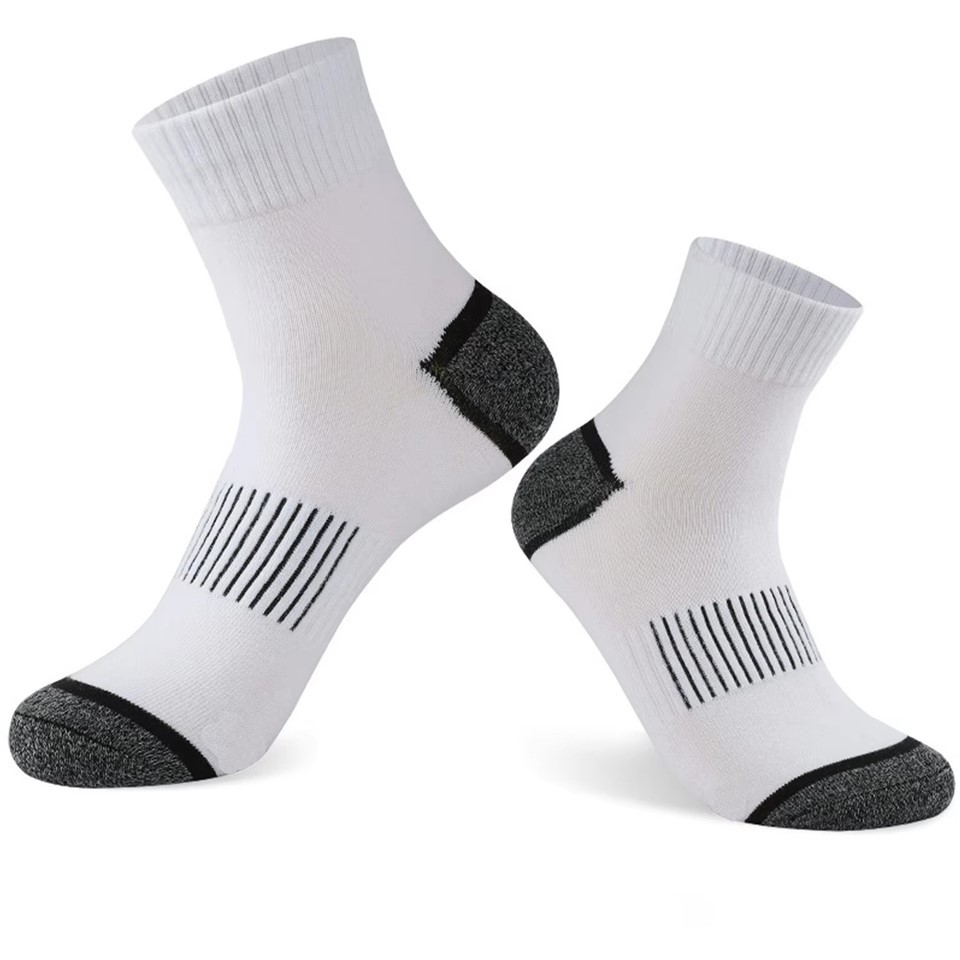 Sale Wholesale Anti-Slip Quick Dry Gym Sports Socks factory