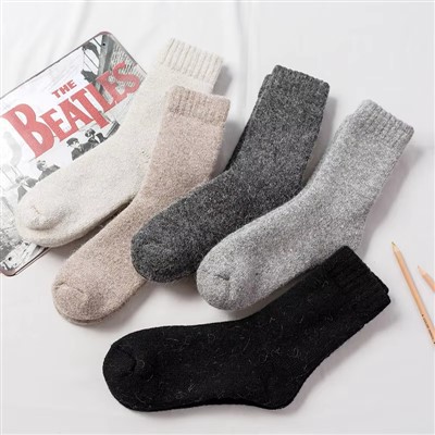 Sustainable Solid Color Warm Thick Winter Wool Socks